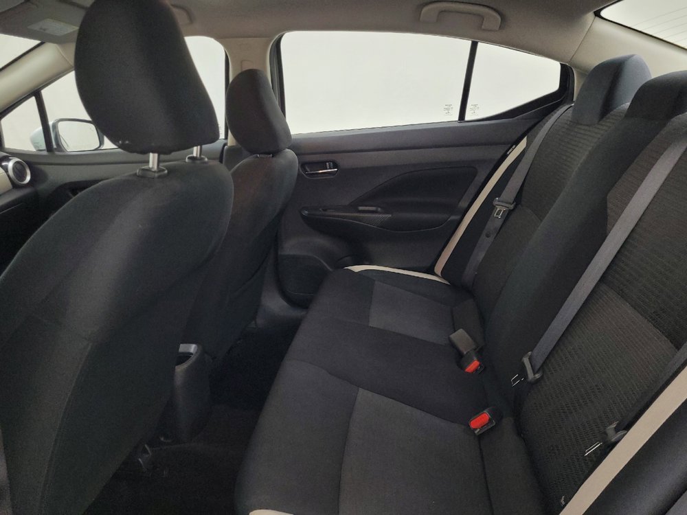 Used 2022 Nissan Versa SV FWD image 18