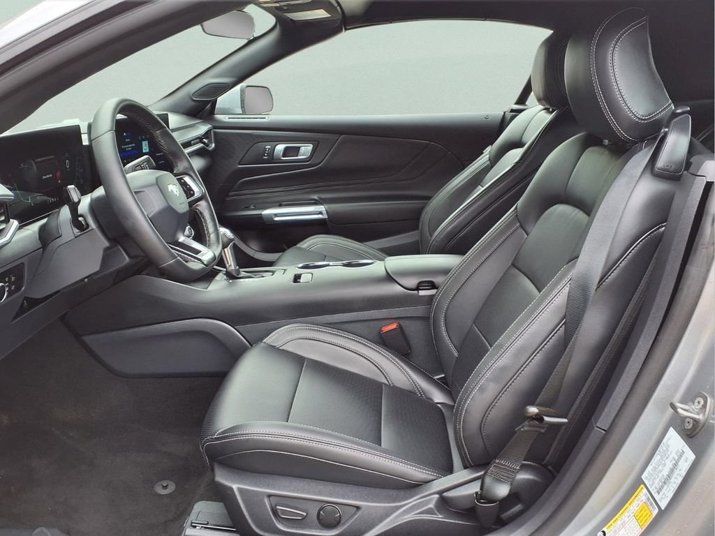 Used 2026 Ford Mustang Premium RWD image 11