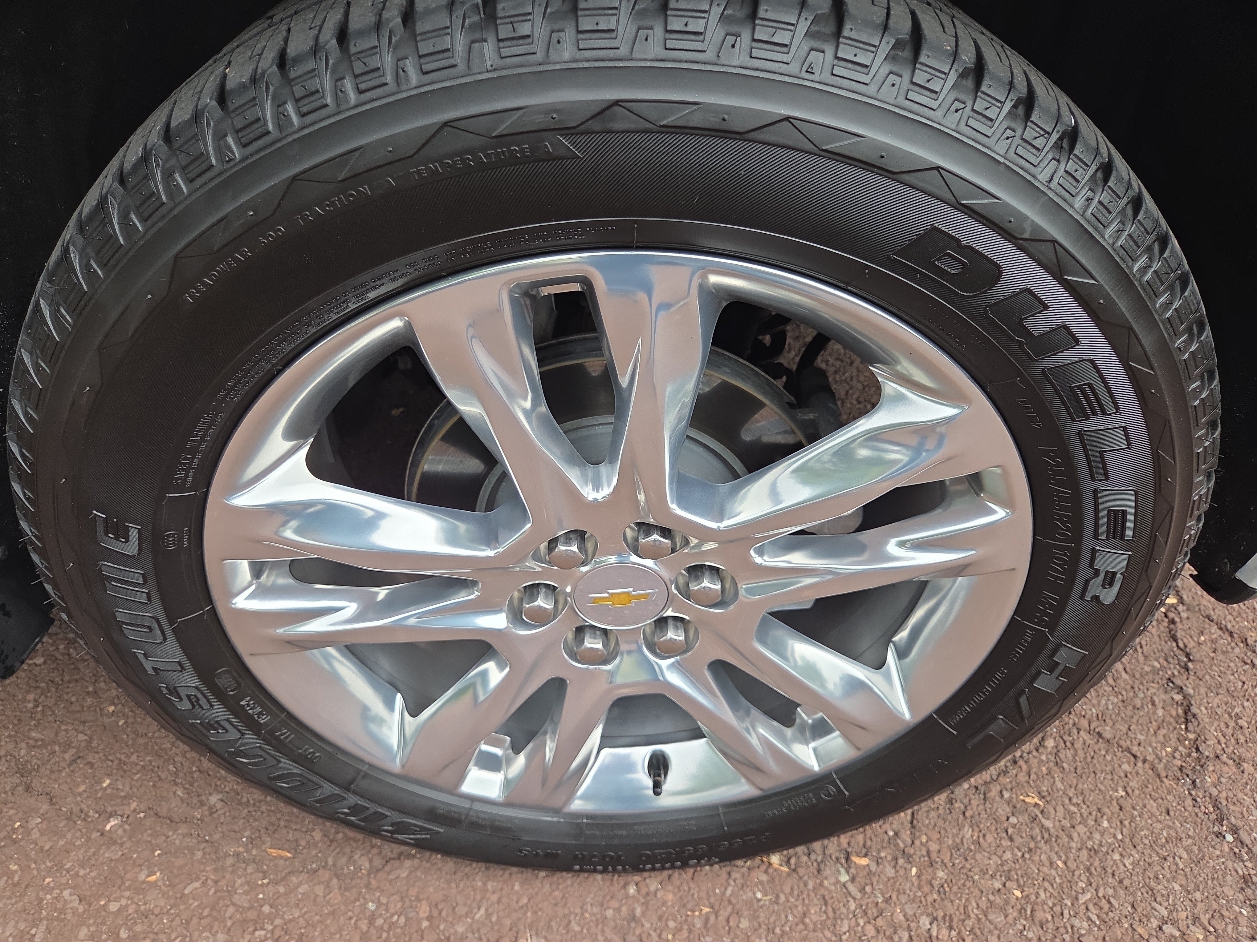 Used 2020 Chevrolet Traverse High Country w/ LPO, Floor Liner Package AWD/4WD image 10