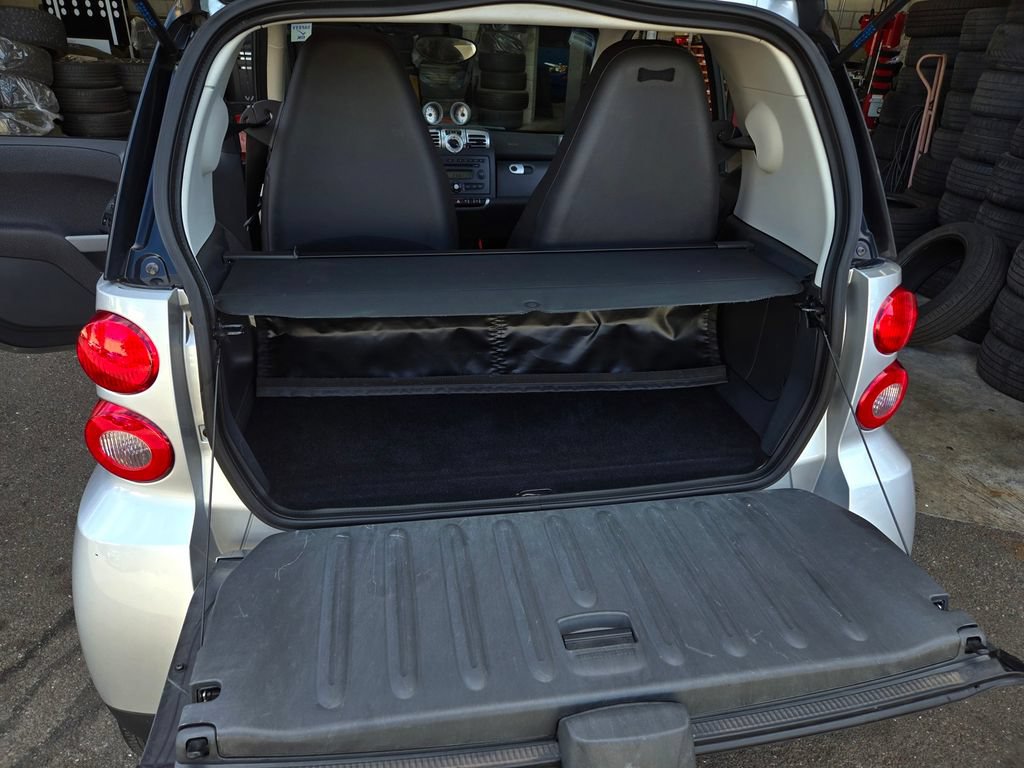 Used 2008 smart fortwo pure RWD image 25