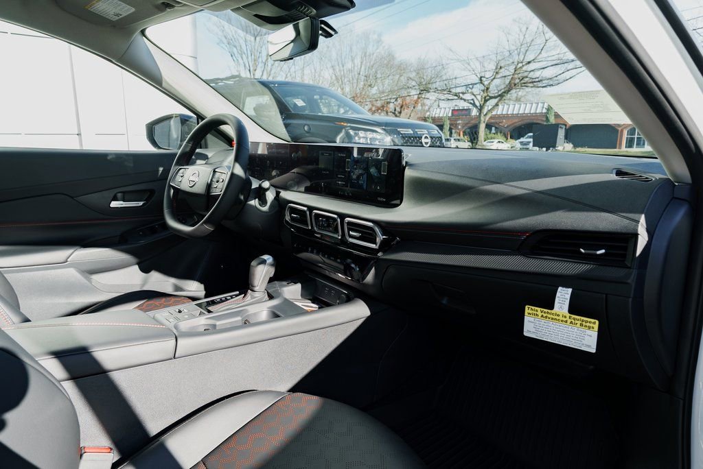 New 2026 Nissan Sentra SR w/ SR Premium Package FWD image 27