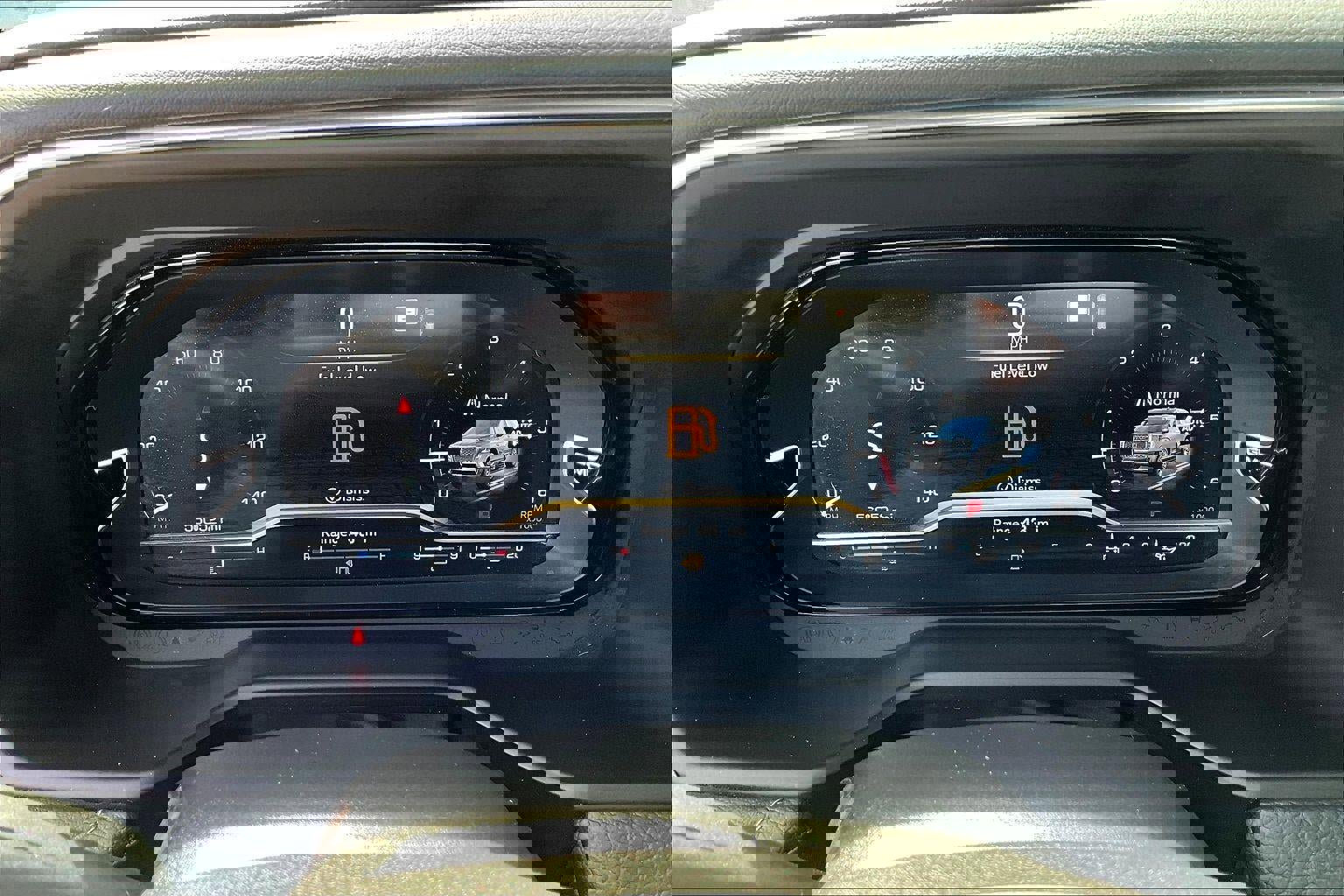 Used 2022 GMC Yukon XL Denali AWD/4WD image 18