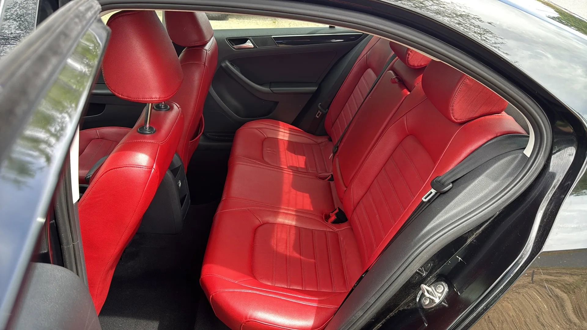 Used 2015 Volkswagen Jetta SEL image 17