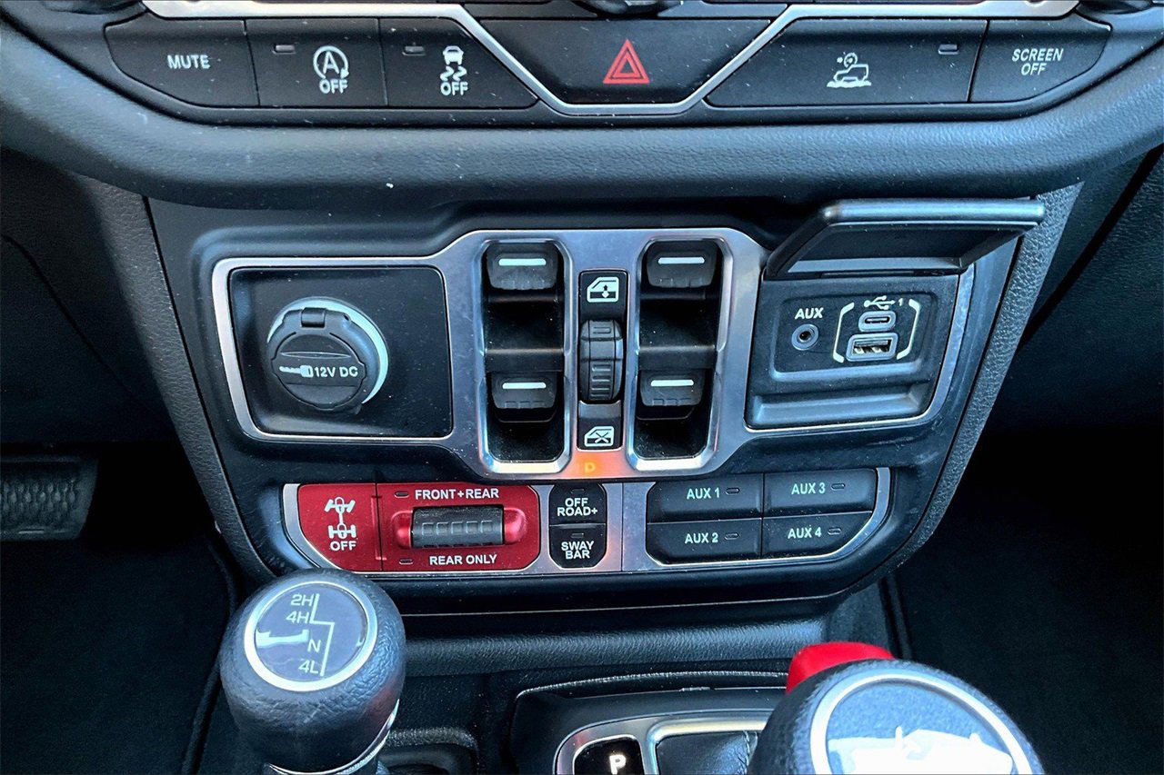 Used 2024 Jeep Wrangler Unlimited Rubicon image 15