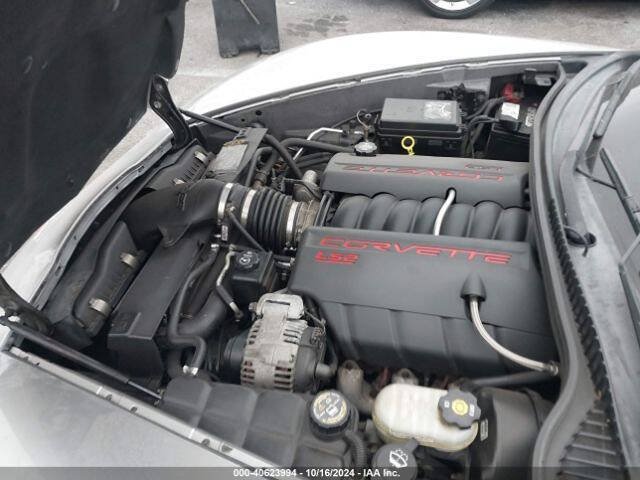 Used 2005 Chevrolet Corvette Coupe w/ Preferred Equipment Group RWD image 18