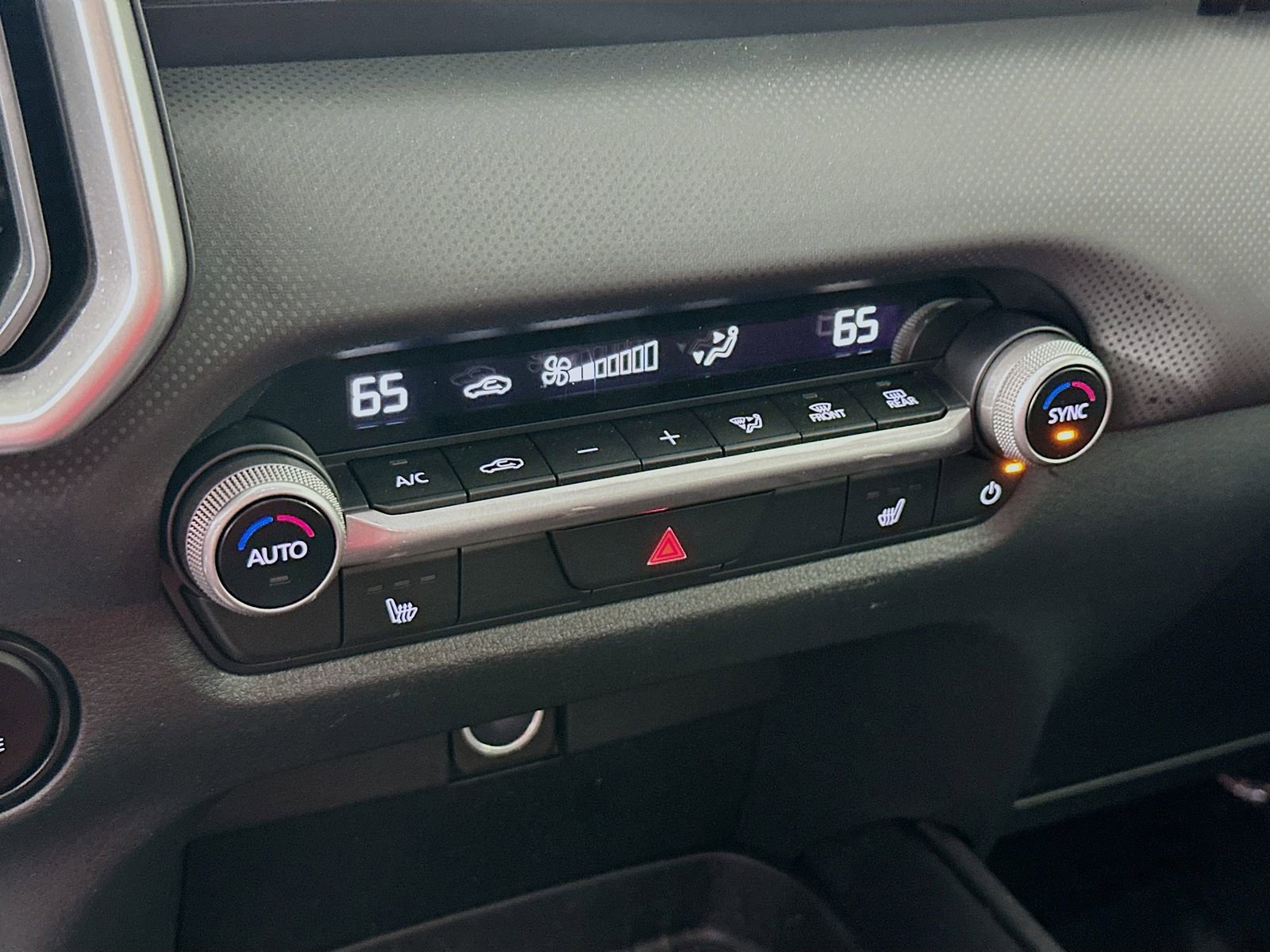 Certified 2025 MAZDA CX-50 AWD 2.5 S w/ Preferred Package image 16