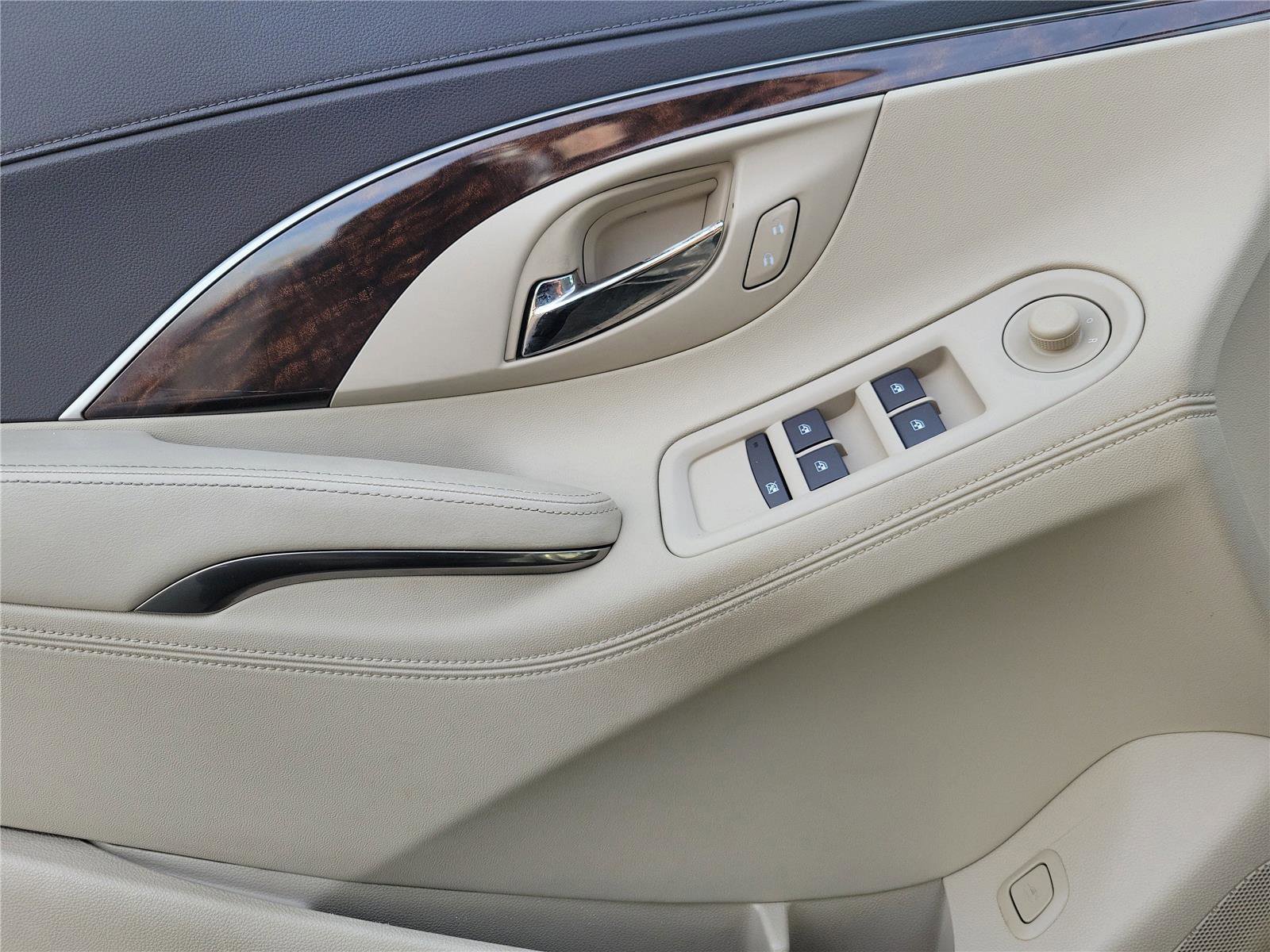 Used 2015 Buick LaCrosse image 20