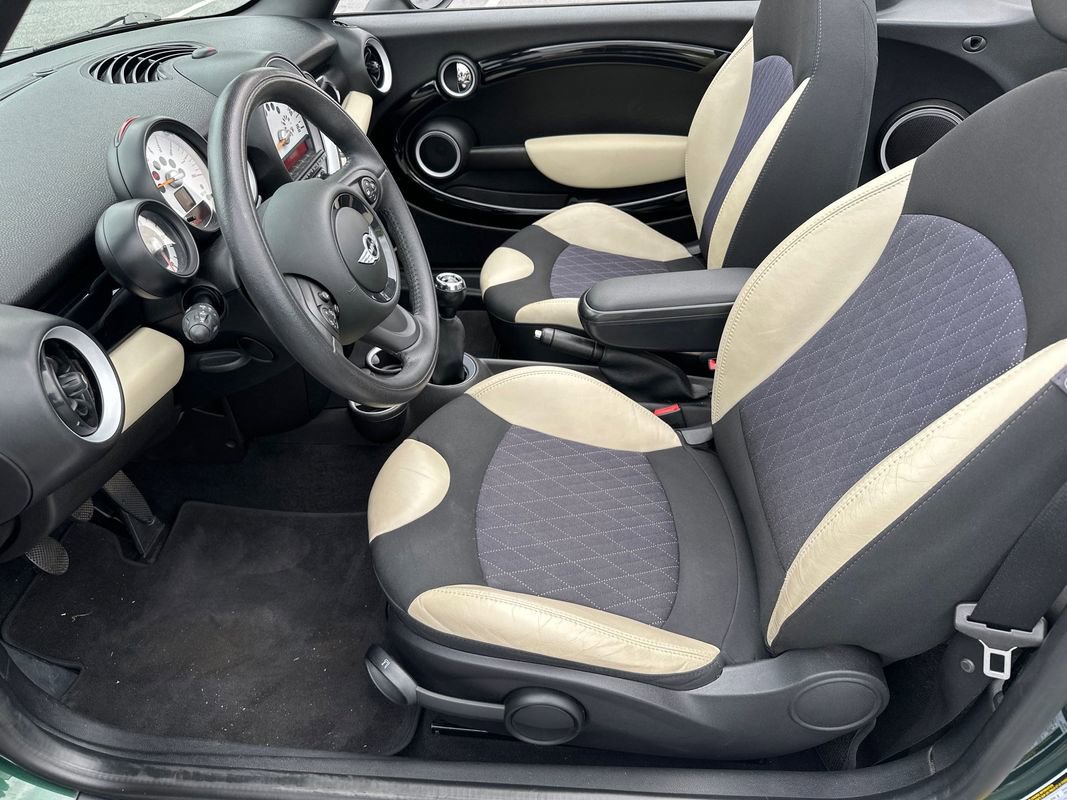 Used 2014 MINI Cooper Convertible FWD image 29