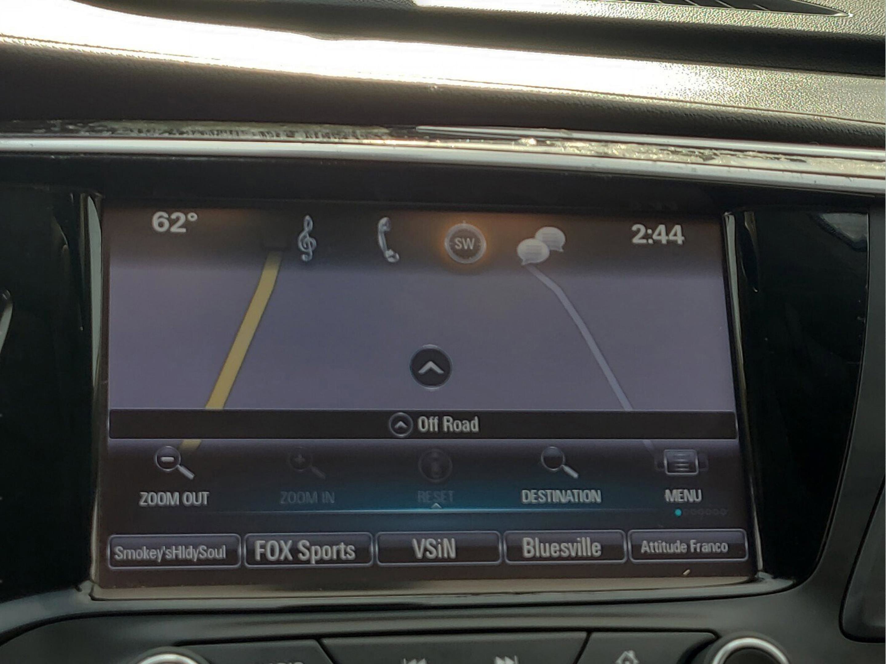 Used 2017 Buick Envision Essence image 19