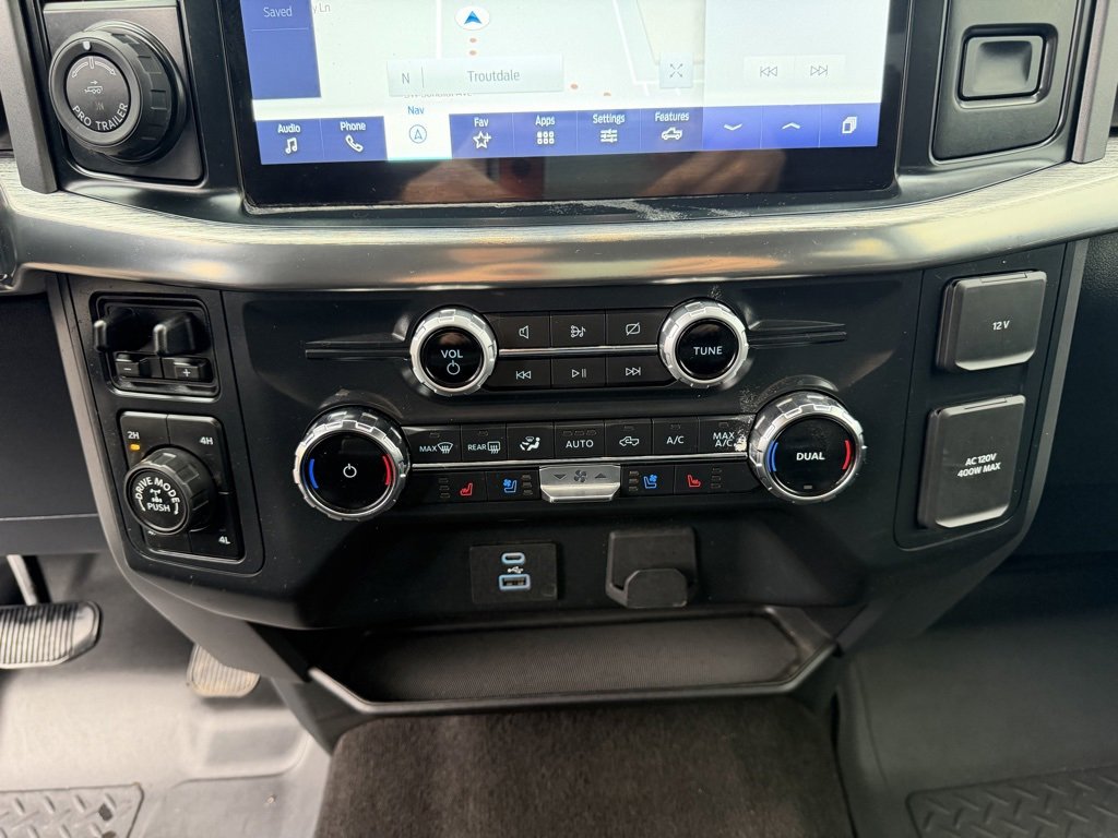 Used 2022 Ford F150 Lariat w/ Trailer Tow Package image 26