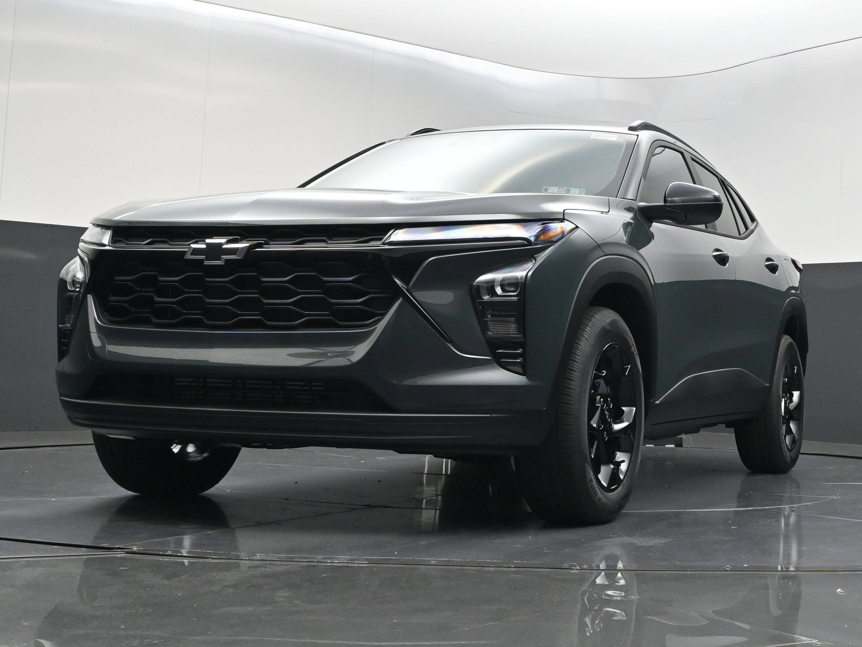 New 2026 Chevrolet Trax LT w/ Sunroof Package FWD image 41
