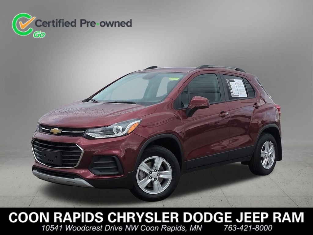 Used 2022 Chevrolet Trax LT w/ LT Convenience Package image 1