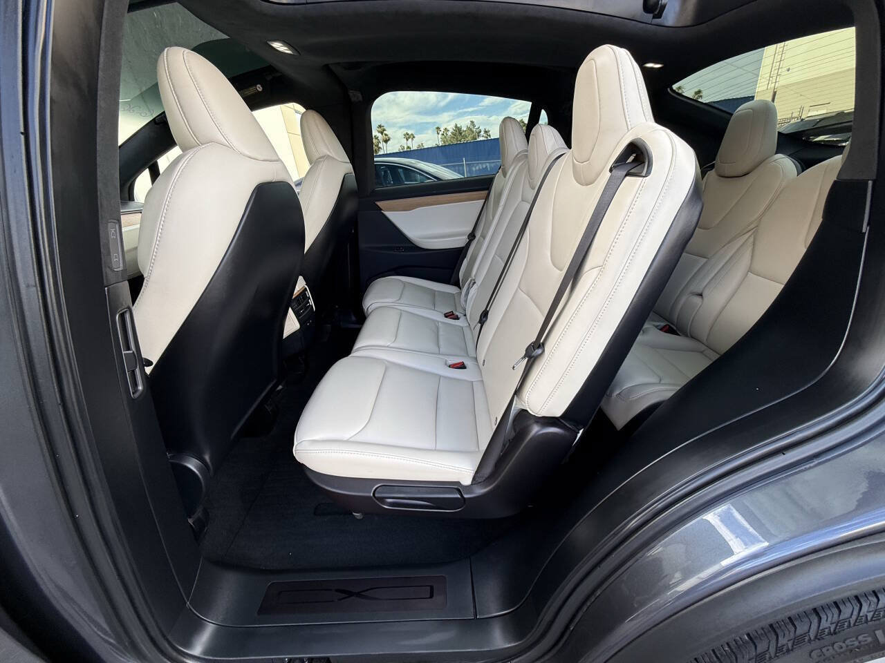 Used 2020 Tesla Model X Performance AWD/4WD image 25