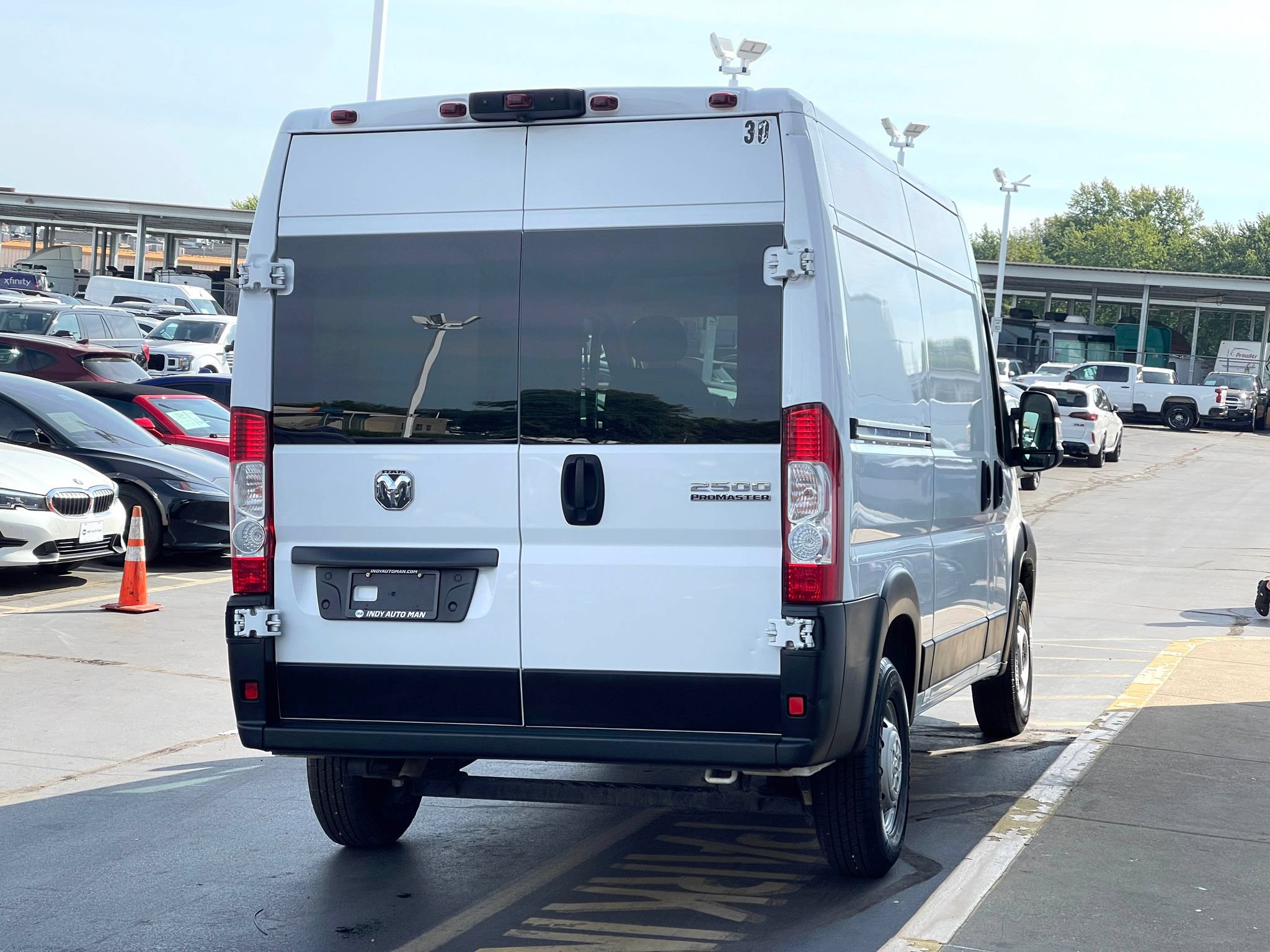 Used 2023 RAM ProMaster 2500 FWD image 3