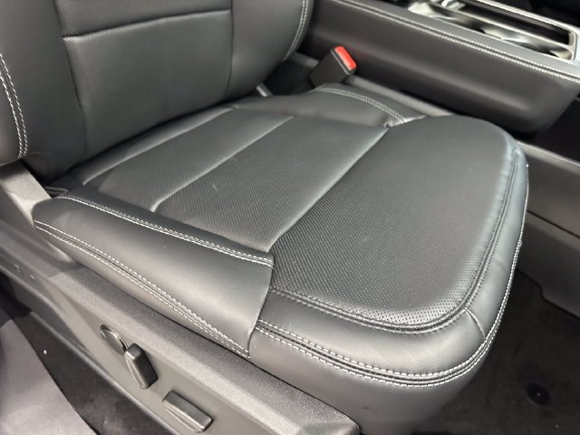 New 2027 Ford Expedition Platinum w/ Stealth Performance Package AWD/4WD image 10