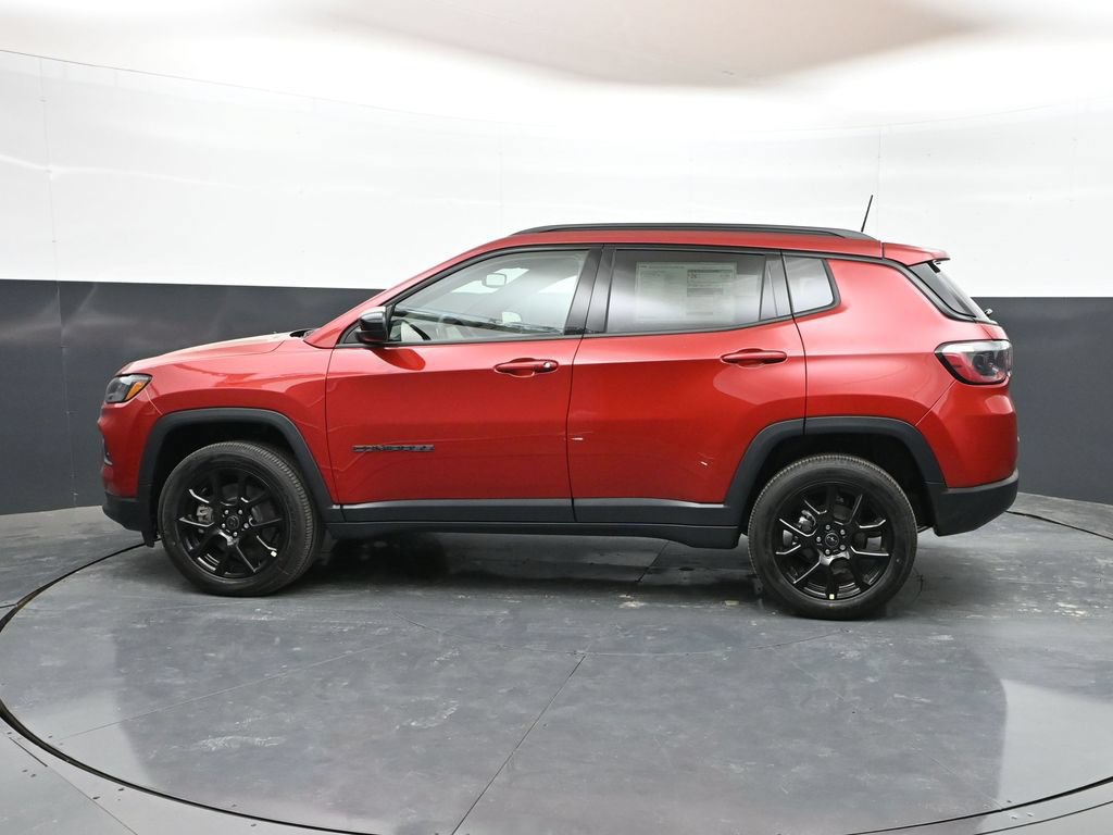 New 2026 Jeep Compass Latitude AWD/4WD image 32