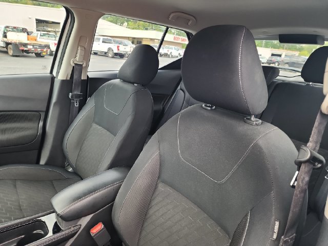 Used 2023 Nissan Kicks SV FWD image 11