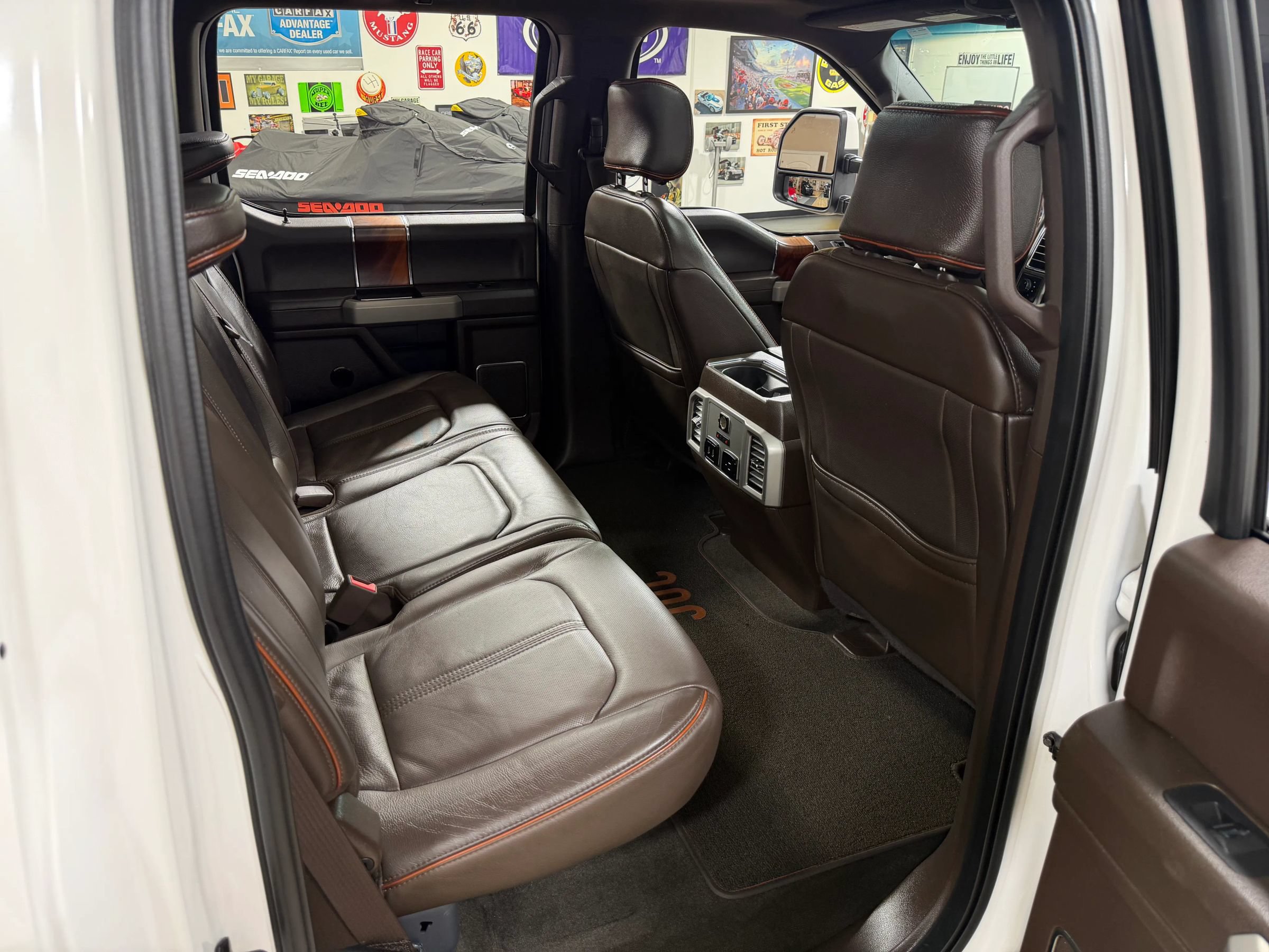 Used 2017 Ford F250 King Ranch w/ King Ranch Ultimate Package AWD/4WD image 18