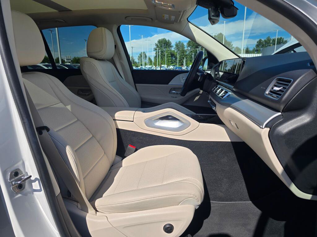 Used 2024 Mercedes-Benz GLE 350 4MATIC w/ Driver Assistance Package image 27