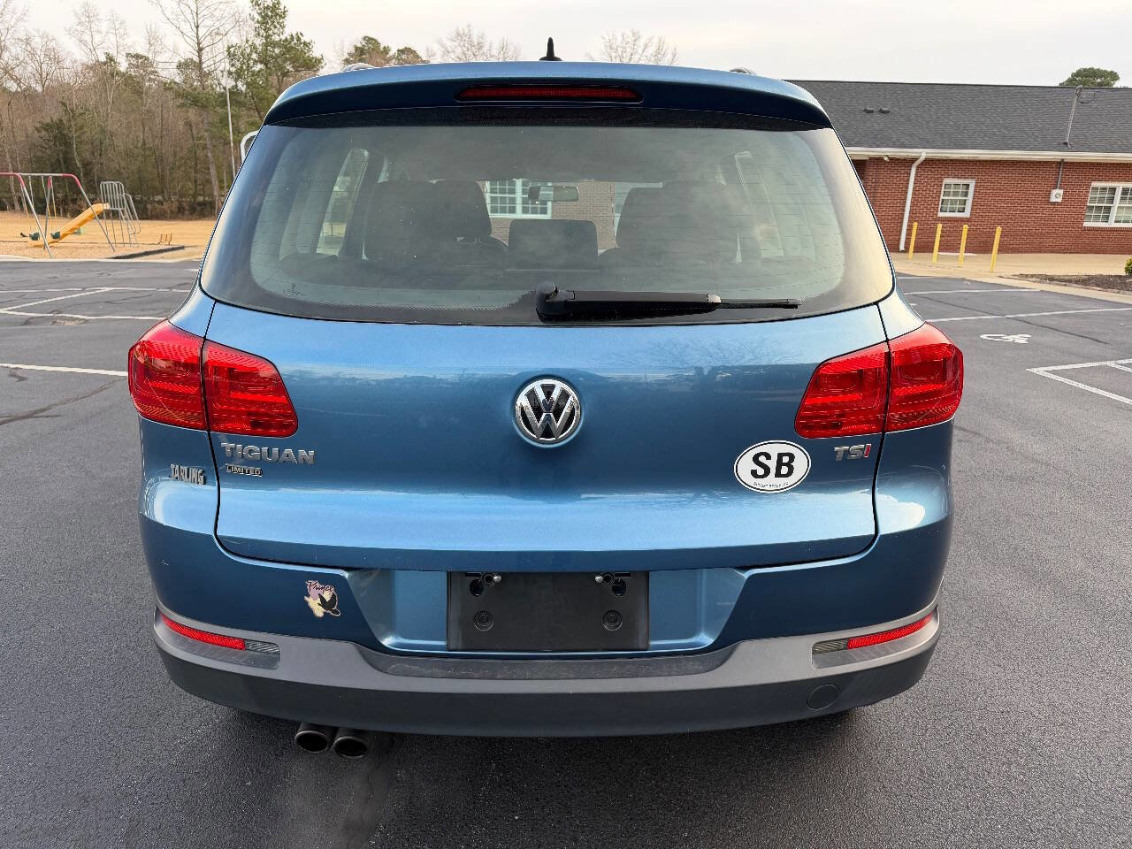 Used 2017 Volkswagen Tiguan Limited FWD image 6