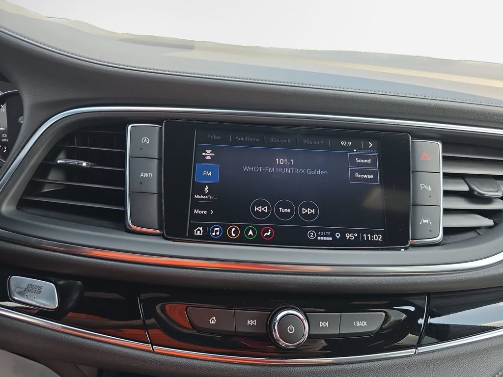 Used 2023 Buick Enclave Avenir AWD/4WD image 22