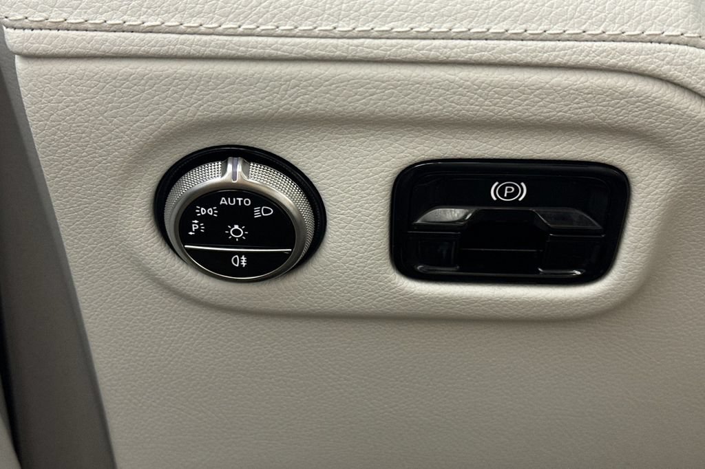 Certified 2023 Mercedes-Benz EQE 350+ 4MATIC SUV image 36