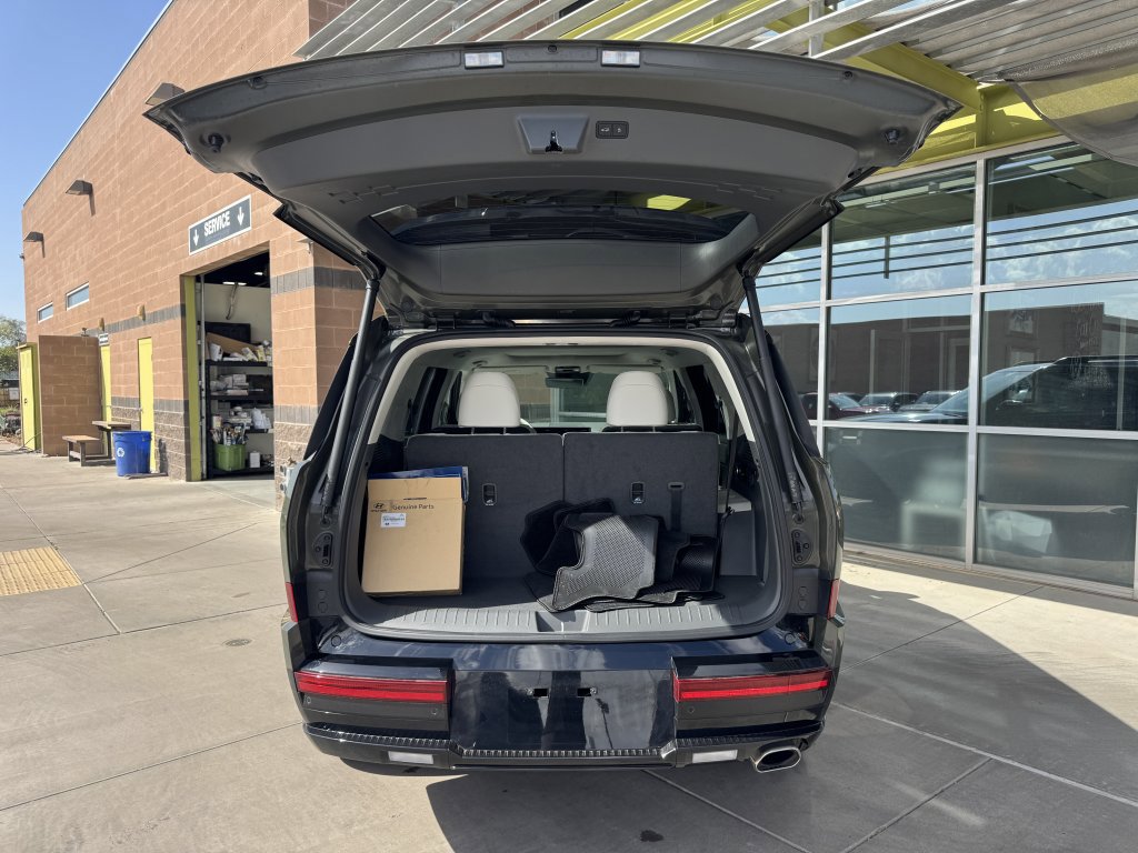 Used 2024 Hyundai Santa Fe Calligraphy image 40