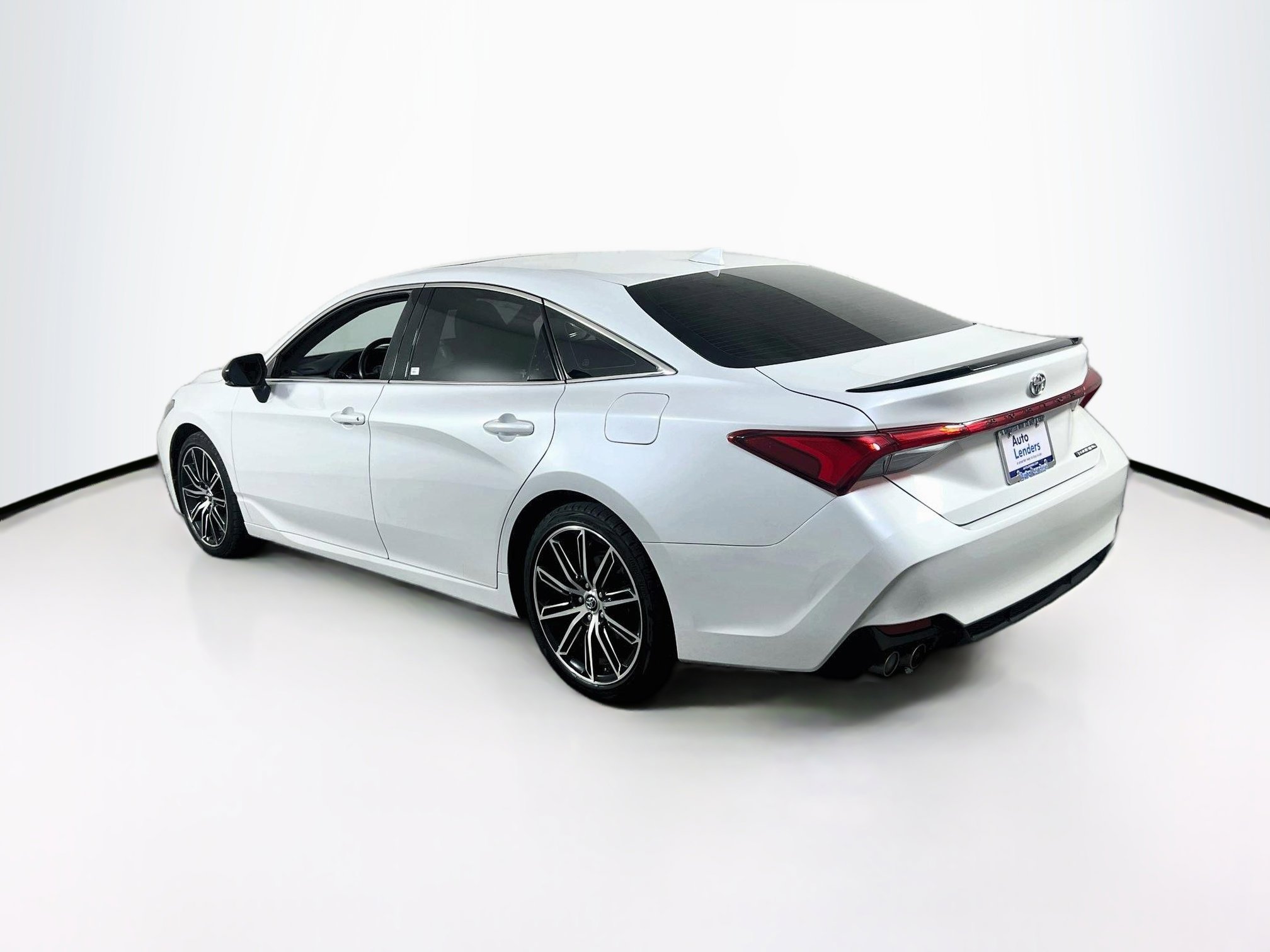 Used 2019 Toyota Avalon Touring w/ All Weather Liner Package FWD image 7
