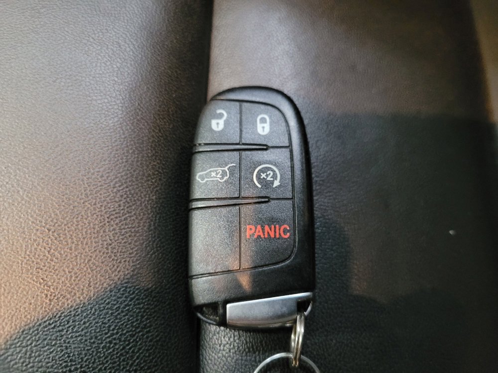 Used 2018 Jeep Grand Cherokee Limited AWD/4WD image 32