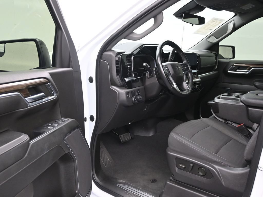 Used 2023 Chevrolet Silverado 1500 RST RWD image 10