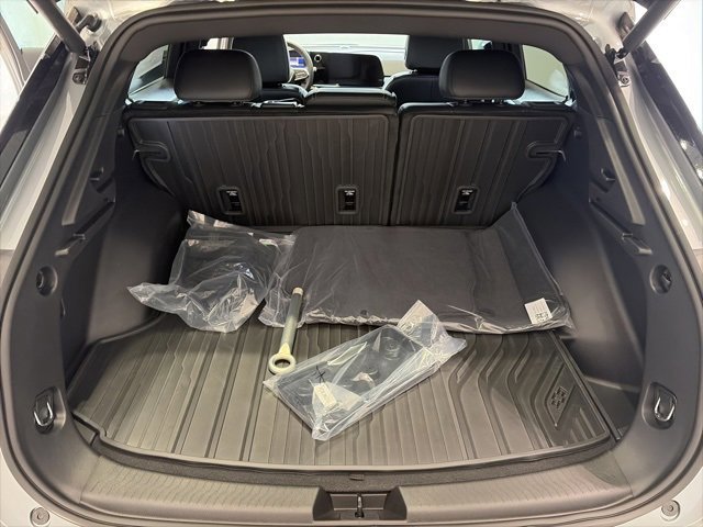 New 2026 Chevrolet Equinox EV LT image 13