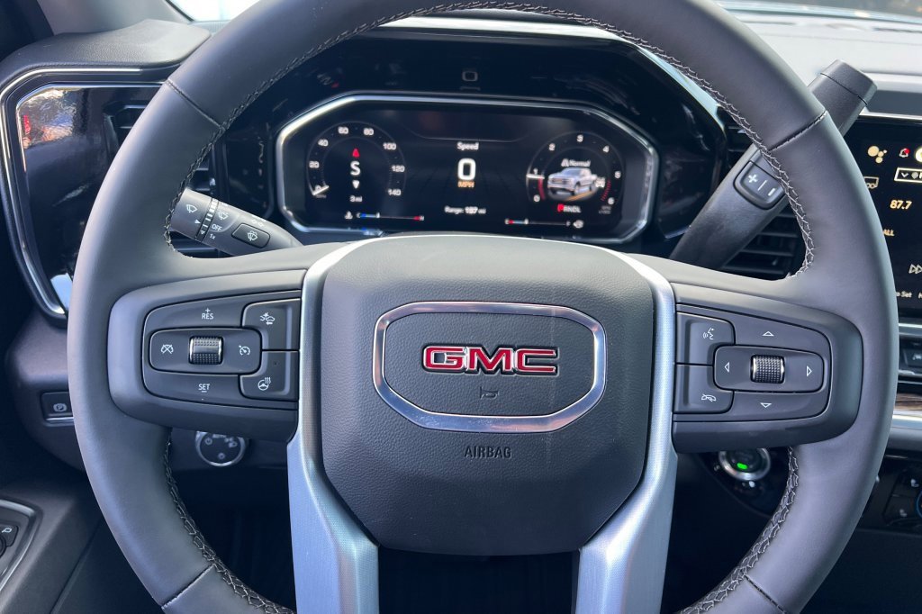 New 2026 GMC Sierra 1500 SLE image 20