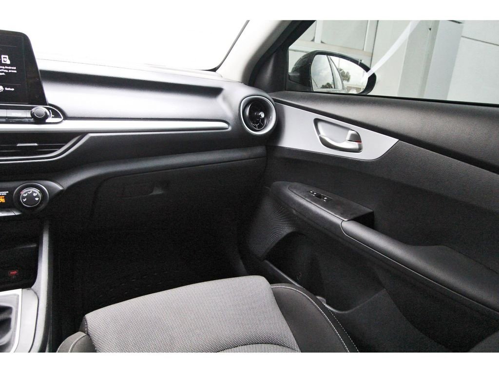 Used 2024 Kia Forte LXS image 10