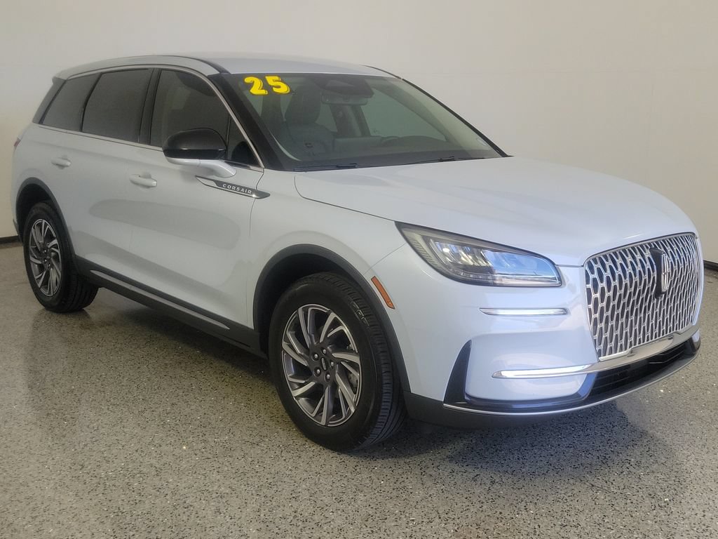 Certified 2025 Lincoln Corsair FWD image 32