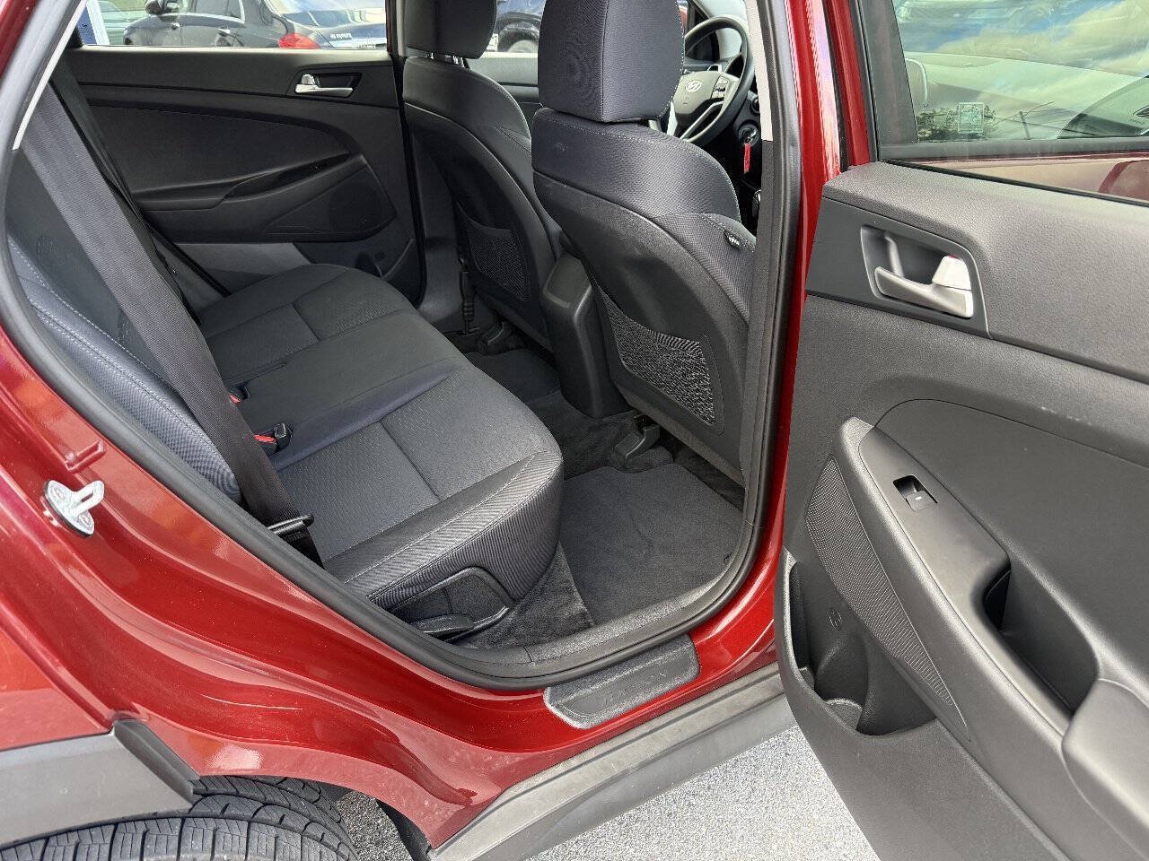 Used 2019 Hyundai Tucson SE AWD/4WD image 10