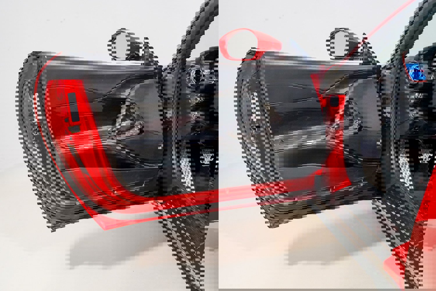 Used 2021 Ferrari 812 GTS image 26