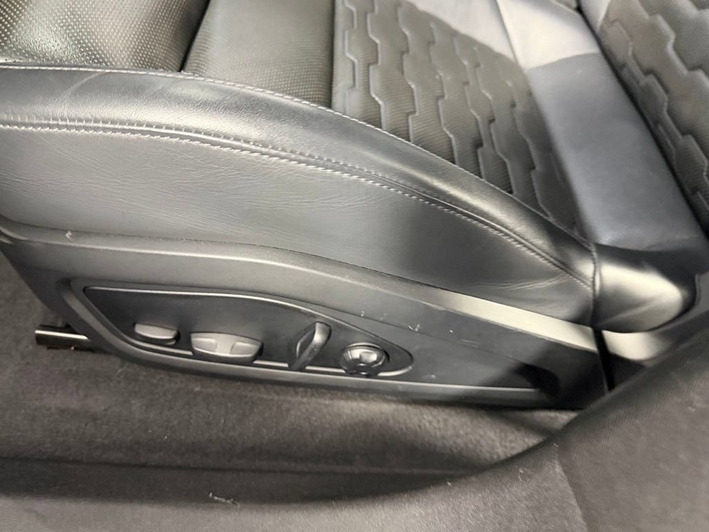 Used 2024 Audi e-tron GT Premium Plus w/ Executive Package AWD/4WD image 25