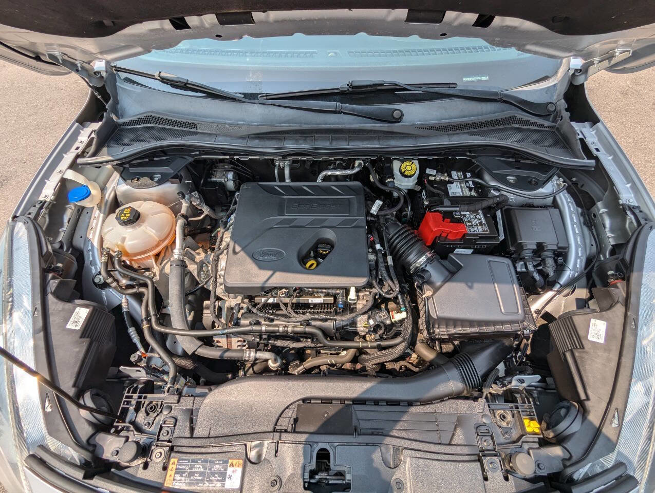 Used 2020 Ford Escape SE image 29