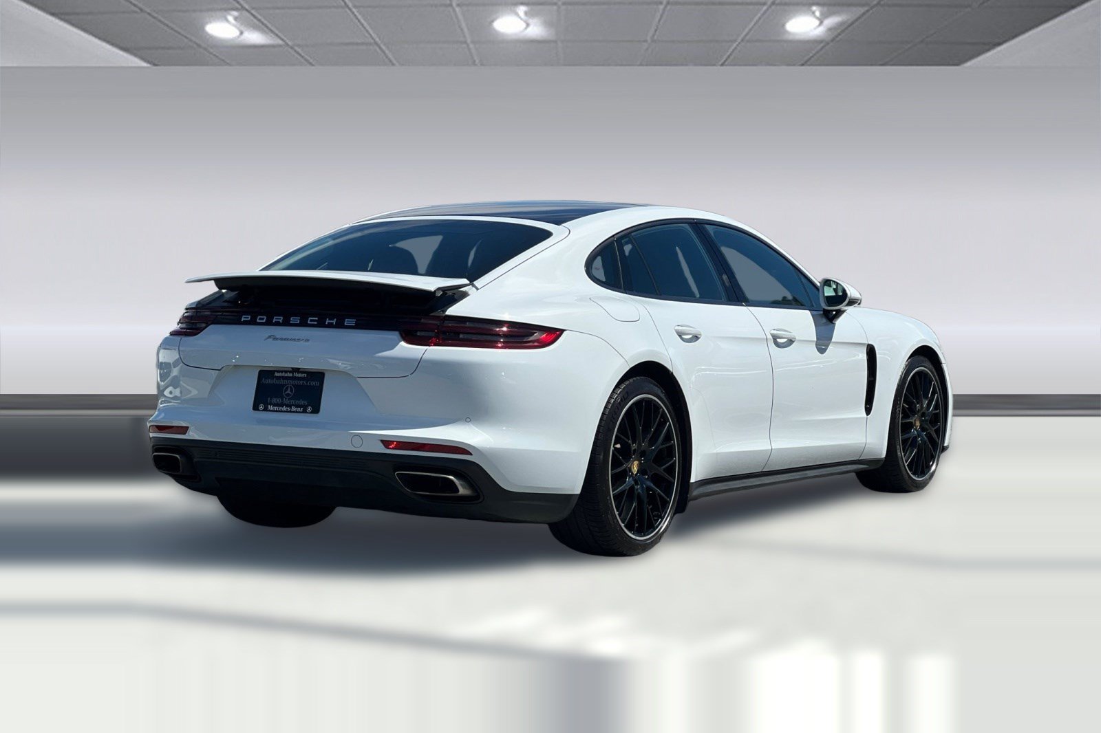Used 2020 Porsche Panamera 4 AWD/4WD image 8