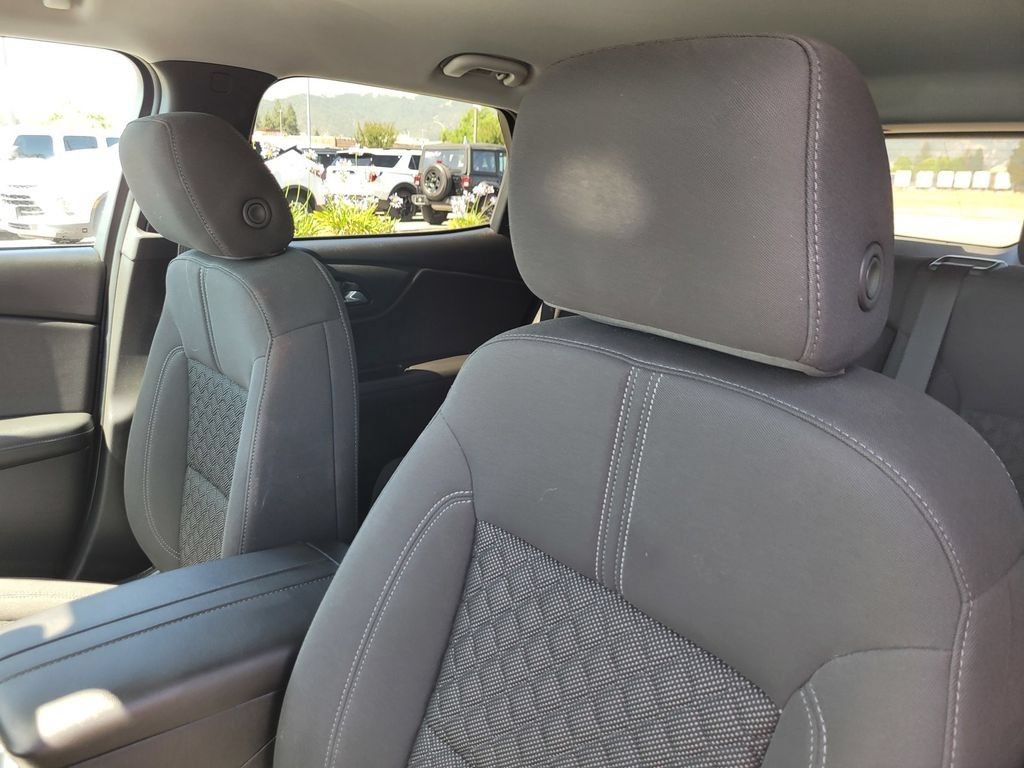 Used 2020 Chevrolet Blazer LT FWD image 16
