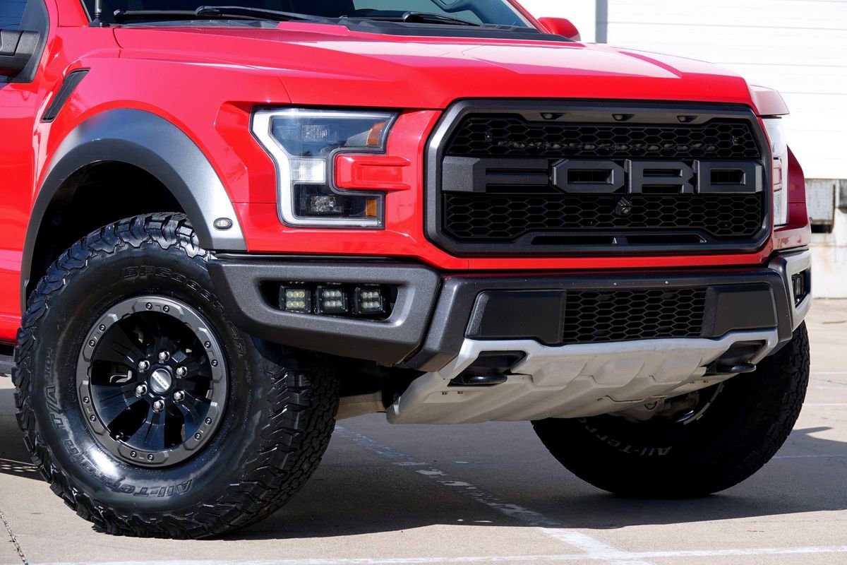 Used 2018 Ford F150 Raptor w/ Equipment Group 802A Luxury AWD/4WD image 17