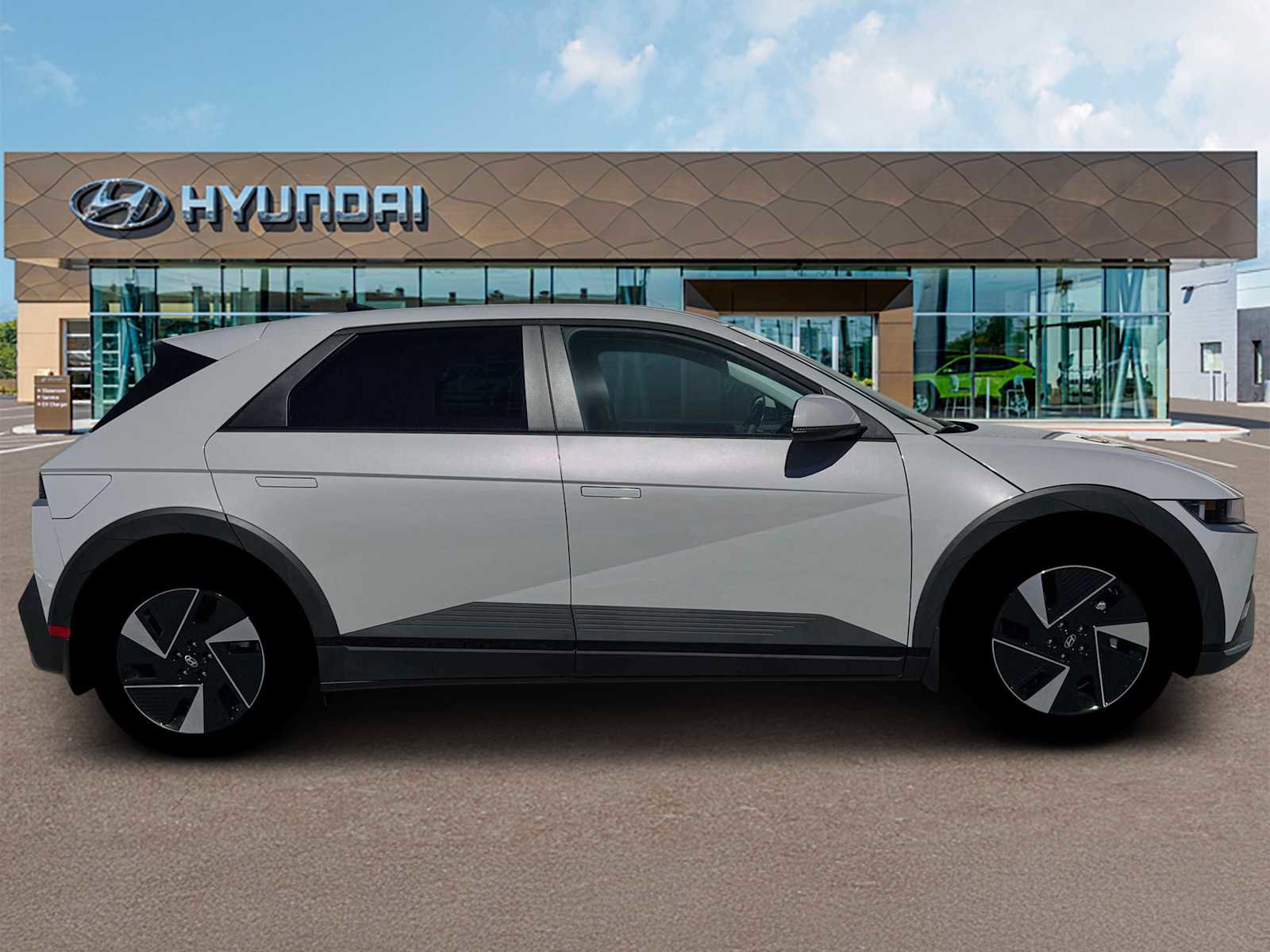 New 2026 Hyundai Ioniq 5 SEL image 9