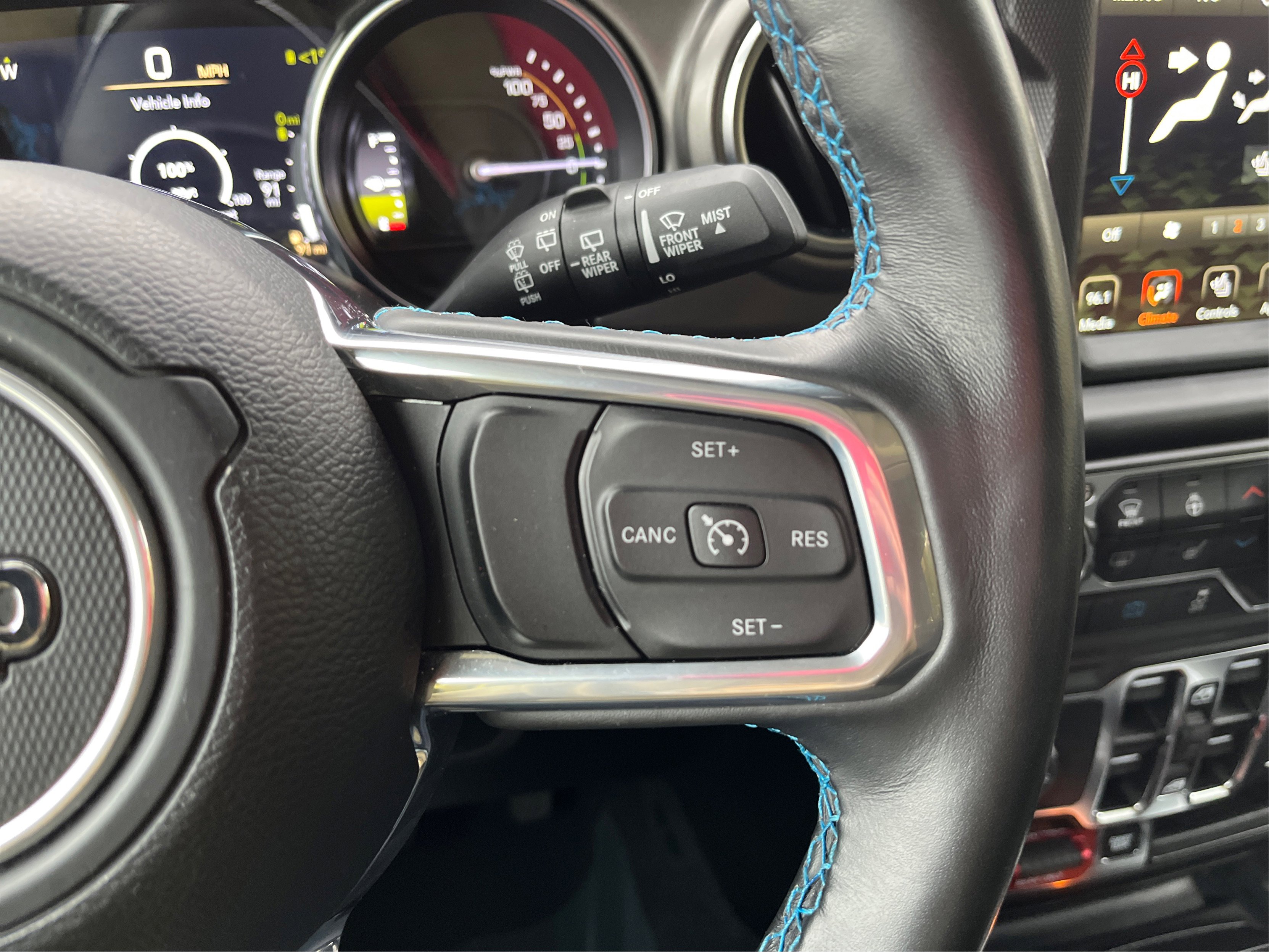 Used 2023 Jeep Wrangler Unlimited Rubicon 4xe w/ Steel Bumper Group image 43