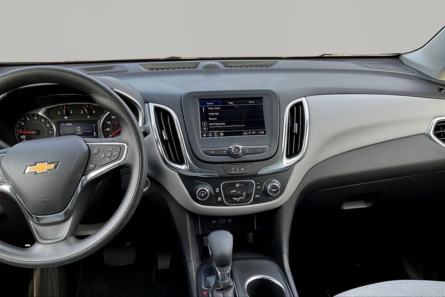 Used 2023 Chevrolet Equinox LS w/ LS Convenience Package FWD image 9
