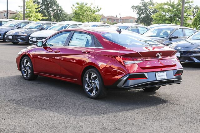 New 2025 Hyundai Elantra Limited FWD image 2