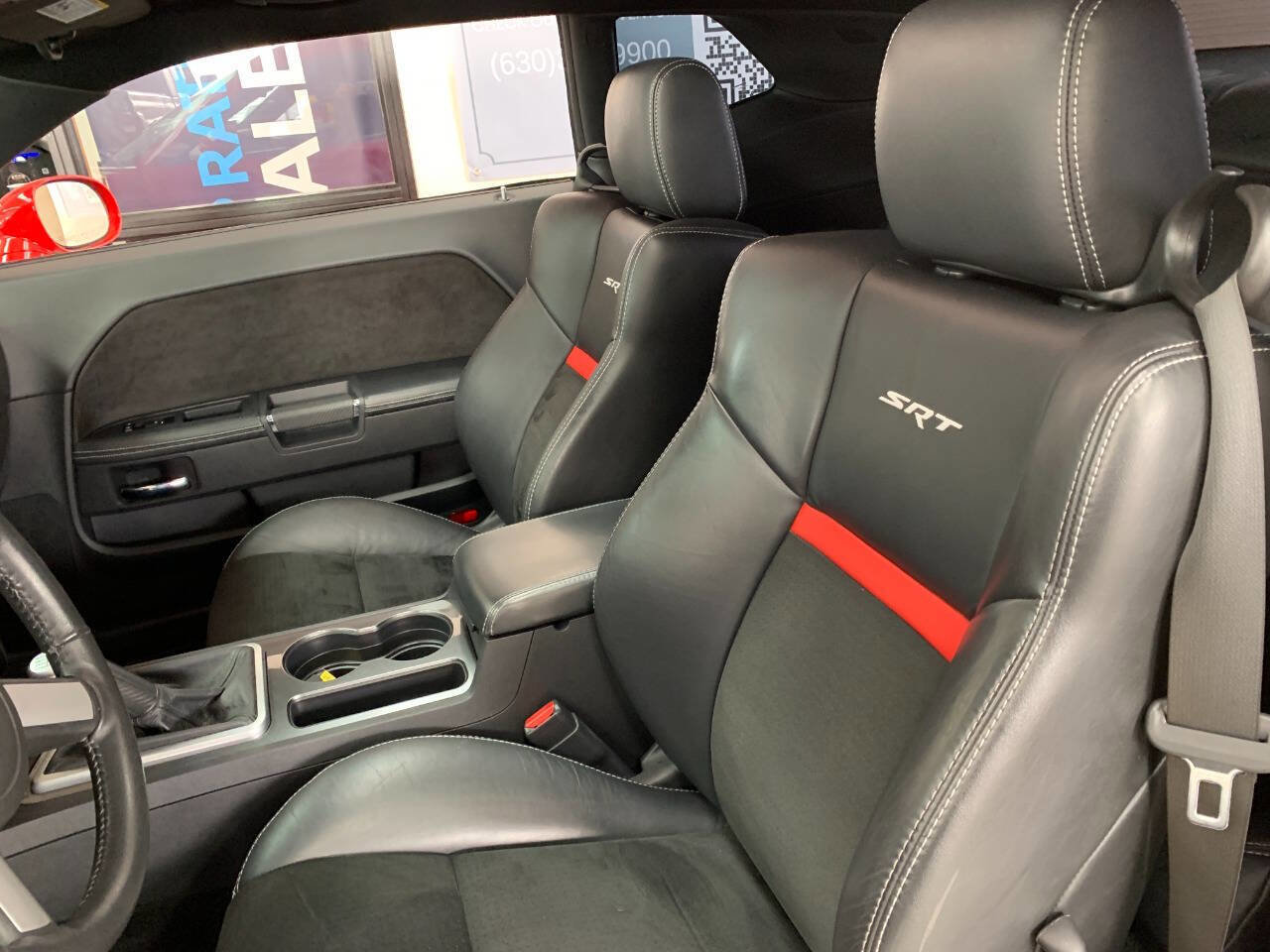 Used 2010 Dodge Challenger SRT8 w/ SRT Option Group II image 10