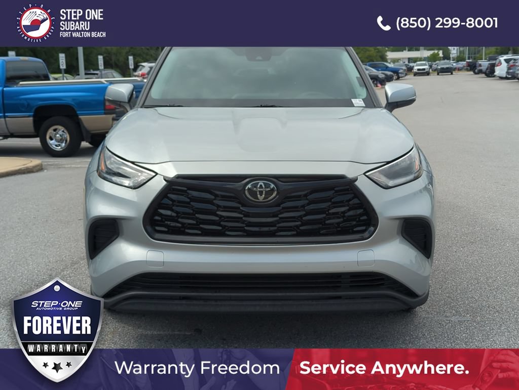 Used 2021 Toyota Highlander L FWD image 10