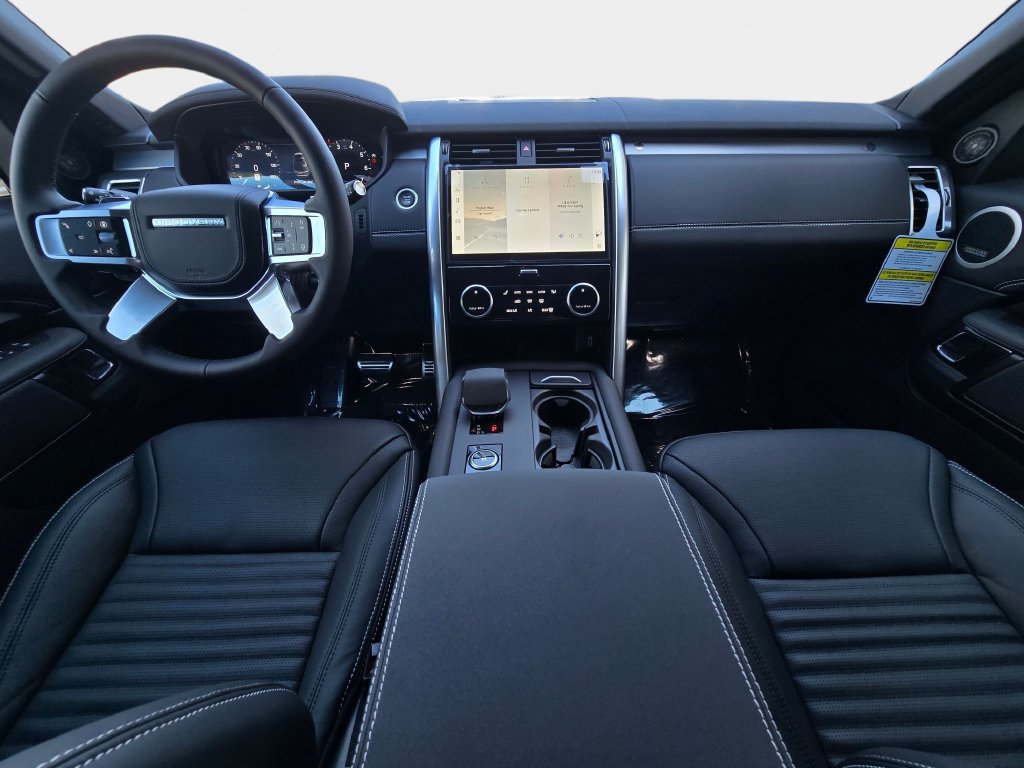New 2026 Land Rover Discovery Limited Edition AWD/4WD image 9