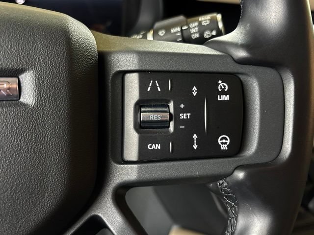 Used 2024 Land Rover Defender 110 X-Dynamic SE AWD/4WD image 29