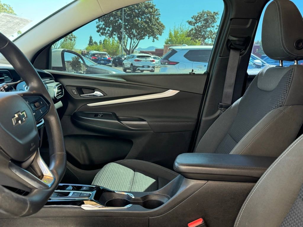 Used 2023 Chevrolet Bolt EUV LT image 14